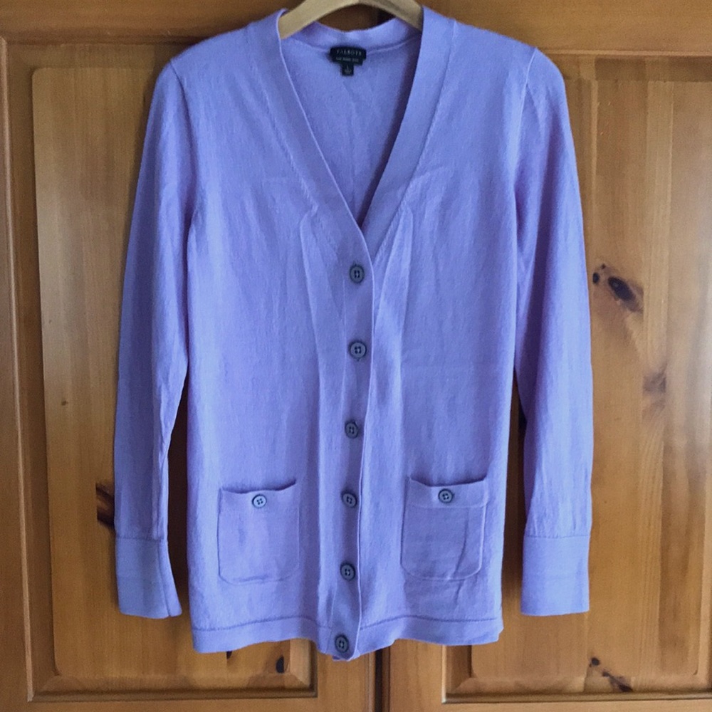 Talbots lilac cardigan with pockets, size L. A pop of Spring for your wardrobe!